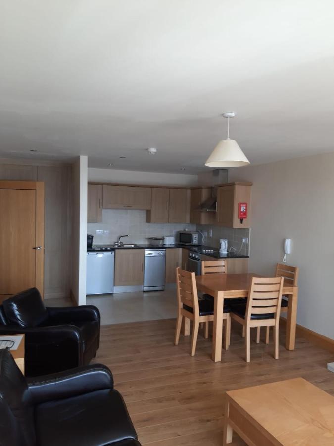 Lila Lake Isle Luxury Aparthotel Sligo Buitenkant foto
